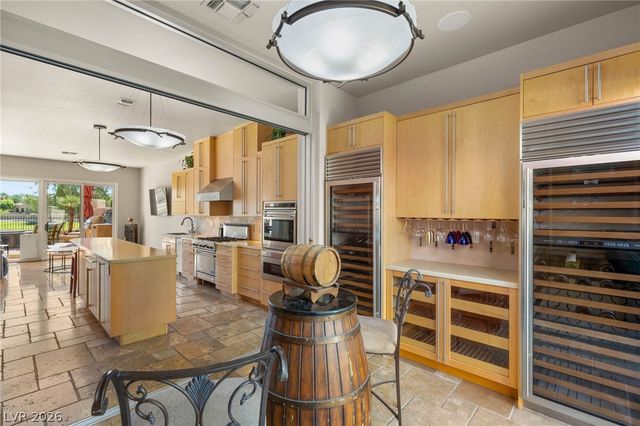 7869 Bermuda Dunes Avenue, Las Vegas, NV 89113