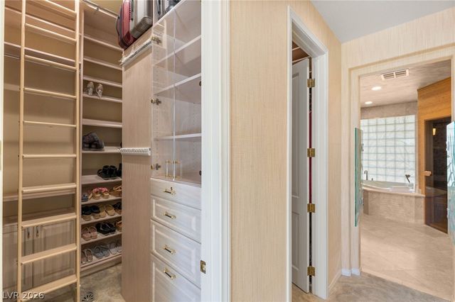 7869 Bermuda Dunes Avenue, Las Vegas, NV 89113