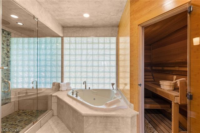 7869 Bermuda Dunes Avenue, Las Vegas, NV 89113