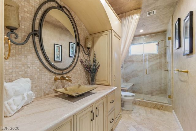 7869 Bermuda Dunes Avenue, Las Vegas, NV 89113