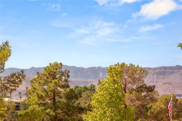 7869 Bermuda Dunes Avenue, Las Vegas, NV 89113