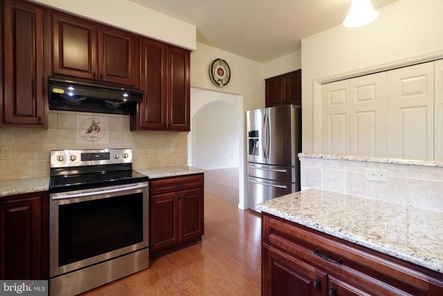 311 TREETOPS DR, State College, PA 16801