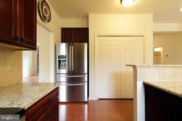 311 TREETOPS DR, State College, PA 16801