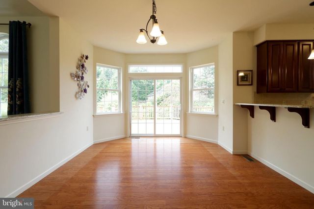 311 TREETOPS DR, State College, PA 16801