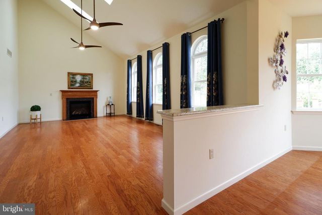 311 TREETOPS DR, State College, PA 16801