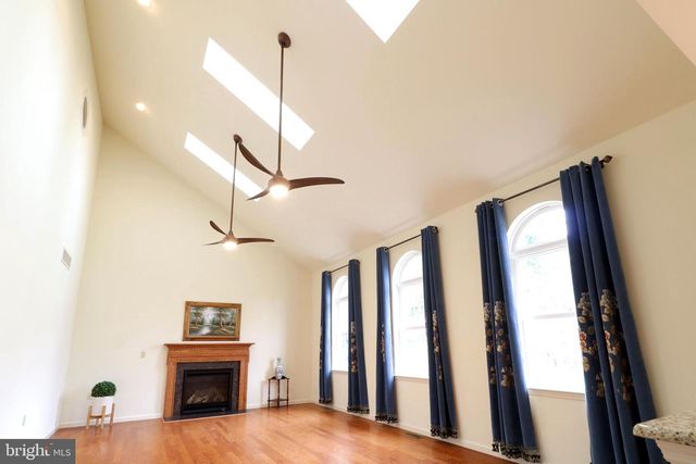 311 TREETOPS DR, State College, PA 16801