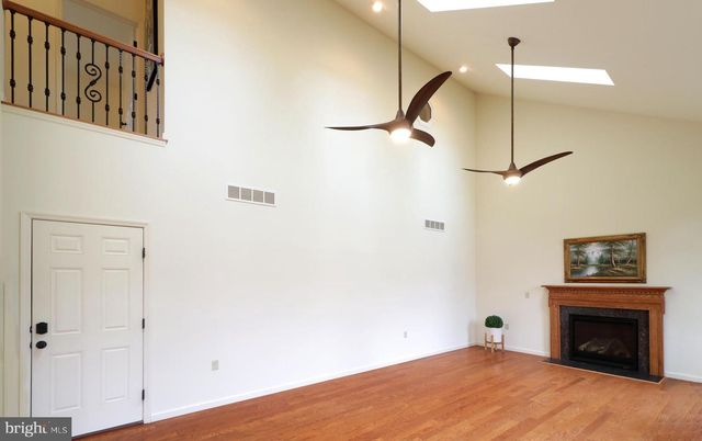 311 TREETOPS DR, State College, PA 16801