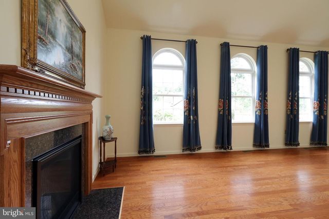 311 TREETOPS DR, State College, PA 16801