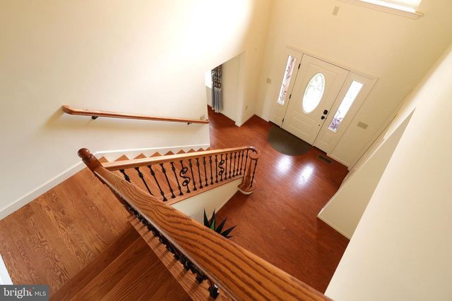 311 TREETOPS DR, State College, PA 16801