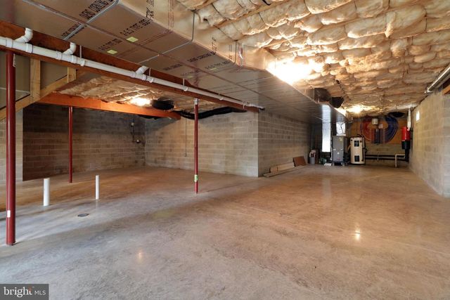 311 TREETOPS DR, State College, PA 16801