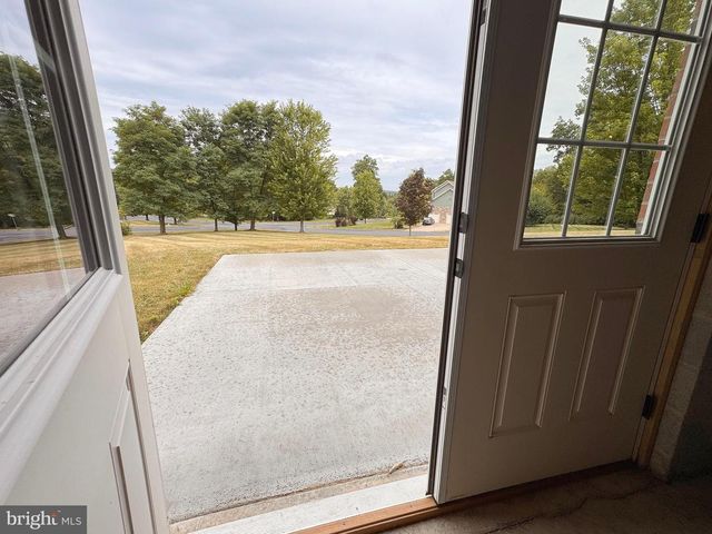 311 TREETOPS DR, State College, PA 16801