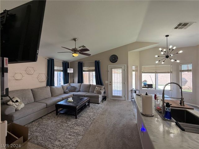 7912 Seabourn Court, Las Vegas, NV 89129