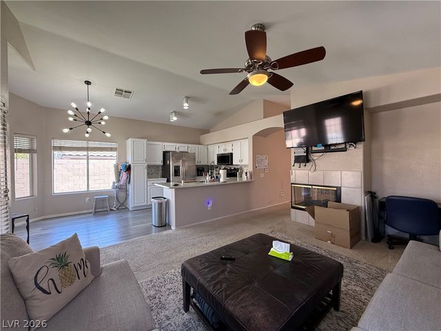 7912 Seabourn Court, Las Vegas, NV 89129