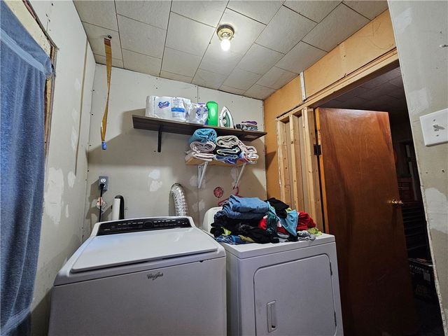 16 Wood Street, Bath, NY 14810