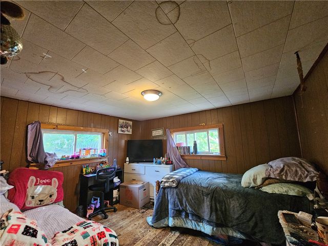 16 Wood Street, Bath, NY 14810