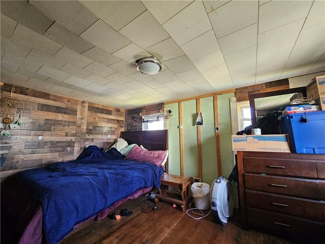 16 Wood Street, Bath, NY 14810