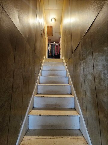 16 Wood Street, Bath, NY 14810