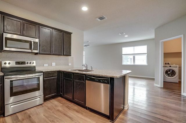 1701 Logan DR 34, Round Rock, TX 78664