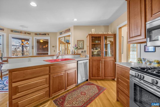 640 EXPLORERS RD, Charlottesville, VA 22911