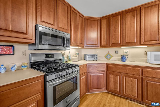 640 EXPLORERS RD, Charlottesville, VA 22911