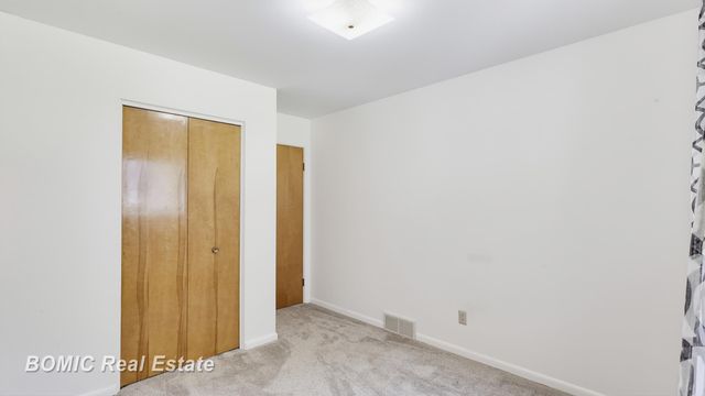 2450 Yellowstone Street, Saginaw, MI 48603