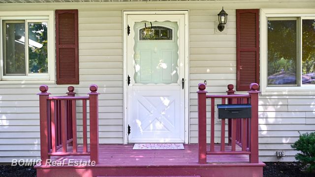 2450 Yellowstone Street, Saginaw, MI 48603