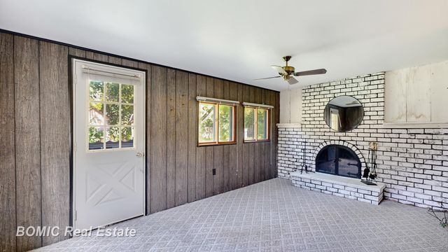 2450 Yellowstone Street, Saginaw, MI 48603