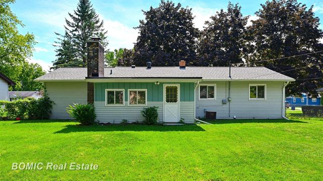 2450 Yellowstone Street, Saginaw, MI 48603