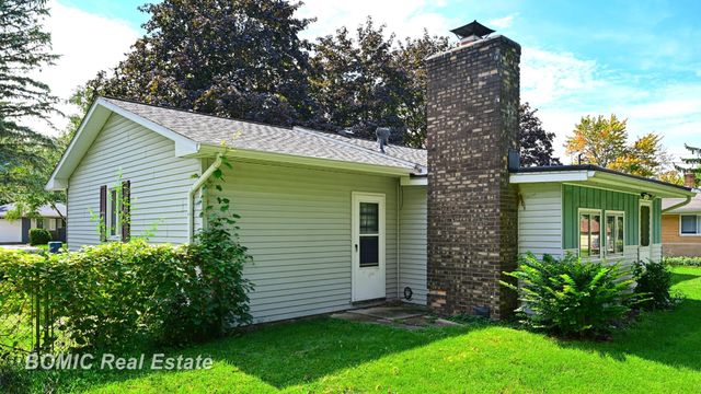 2450 Yellowstone Street, Saginaw, MI 48603