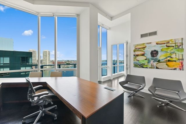 50 Liberty PH-2A, Boston, MA 02210