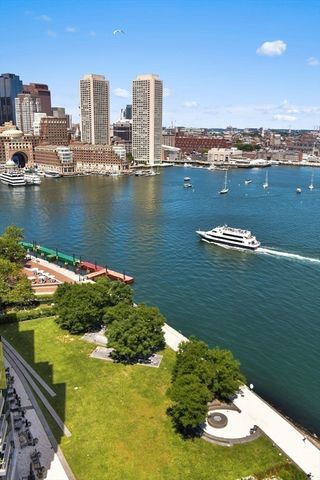 50 Liberty PH-2A, Boston, MA 02210