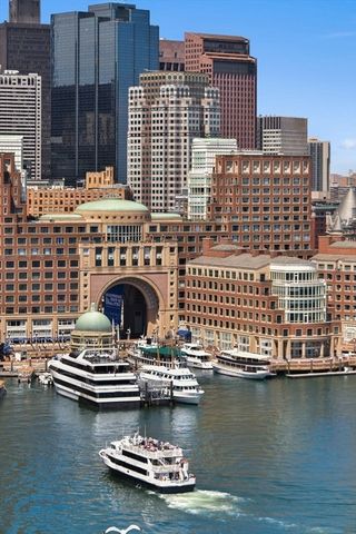 50 Liberty PH-2A, Boston, MA 02210