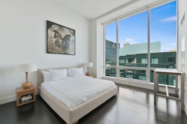 50 Liberty PH-2A, Boston, MA 02210