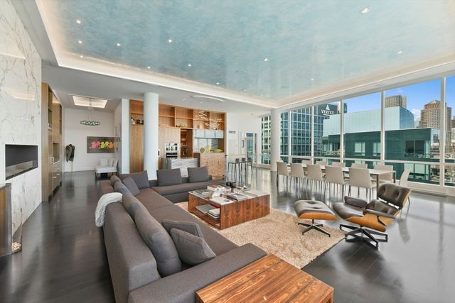 50 Liberty PH-2A, Boston, MA 02210