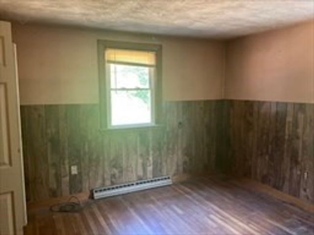 41 West St, Foxboro, MA 02035