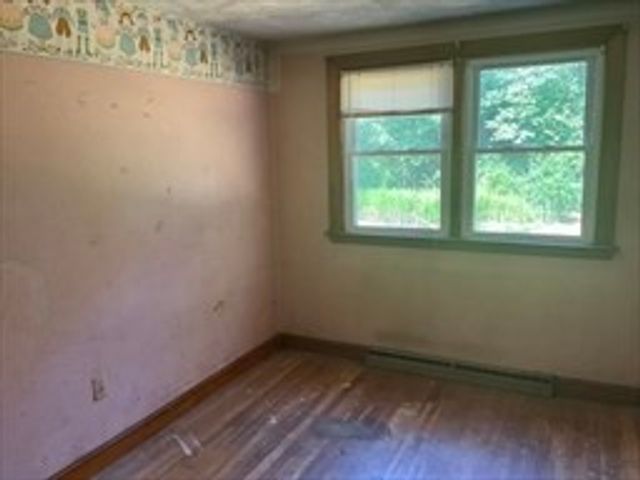 41 West St, Foxboro, MA 02035