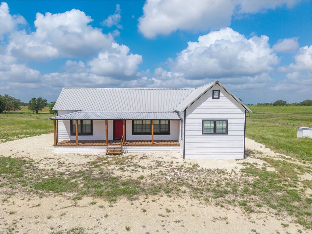 1153 W 84 Highway, Mullin, TX 76864