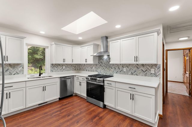 1811 N Country Lane, Michigan City, IN 46360