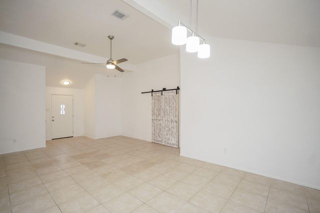 2711 Pheasant Creek Drive, Sugar Land, TX 77498