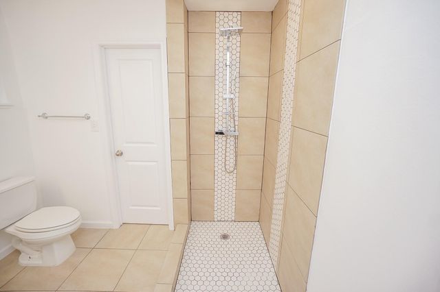 2711 Pheasant Creek Drive, Sugar Land, TX 77498