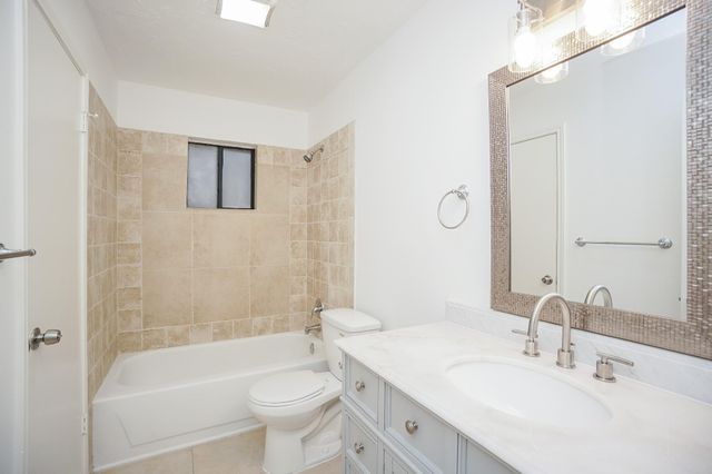 2711 Pheasant Creek Drive, Sugar Land, TX 77498