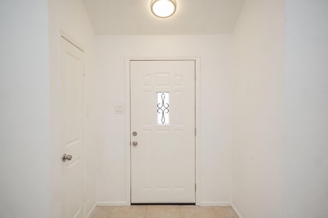 2711 Pheasant Creek Drive, Sugar Land, TX 77498