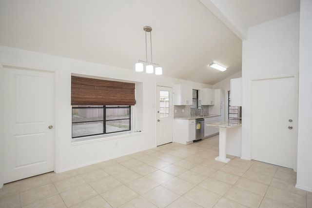 2711 Pheasant Creek Drive, Sugar Land, TX 77498