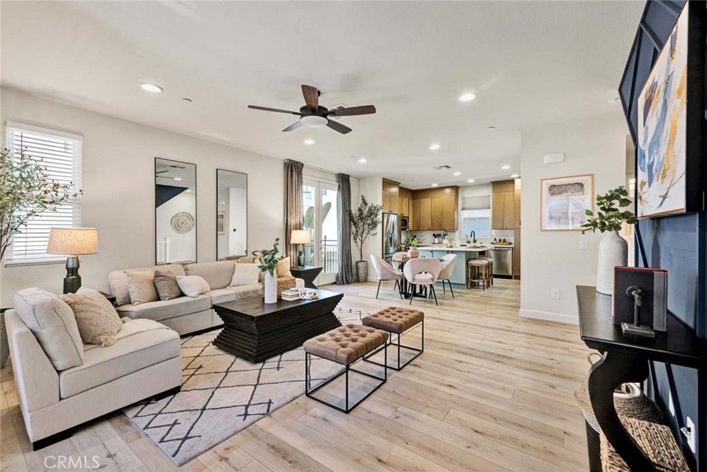 813 S Anaheim Boulevard 101, Anaheim, CA 92805