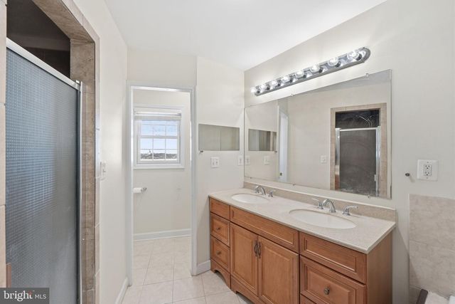 5205 BROOKEWAY DR, Bethesda, MD 20816