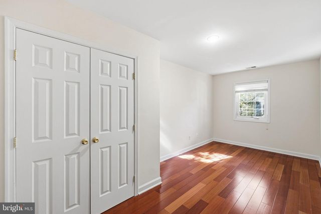 5205 BROOKEWAY DR, Bethesda, MD 20816