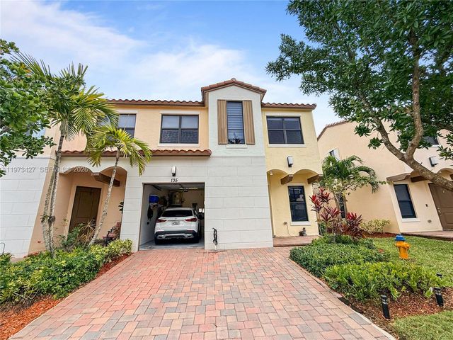 135 NW 209th Trl, Pembroke Pines, FL 33029