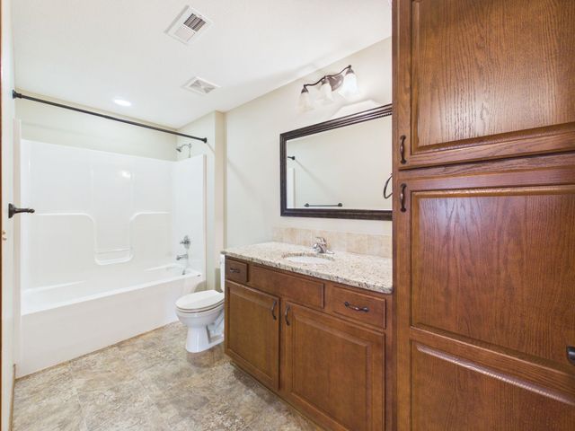 13106 W Nantucket St, Wichita, KS 67235