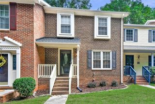 2428 Cottage Place, Greensboro, NC 27455