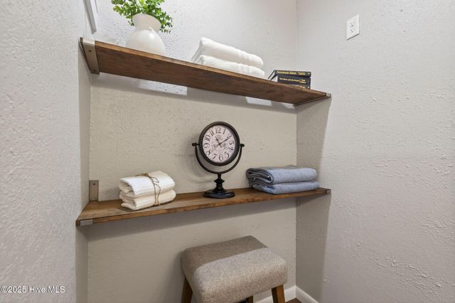 1607 Dellaire Drive, Elizabeth City, NC 27909